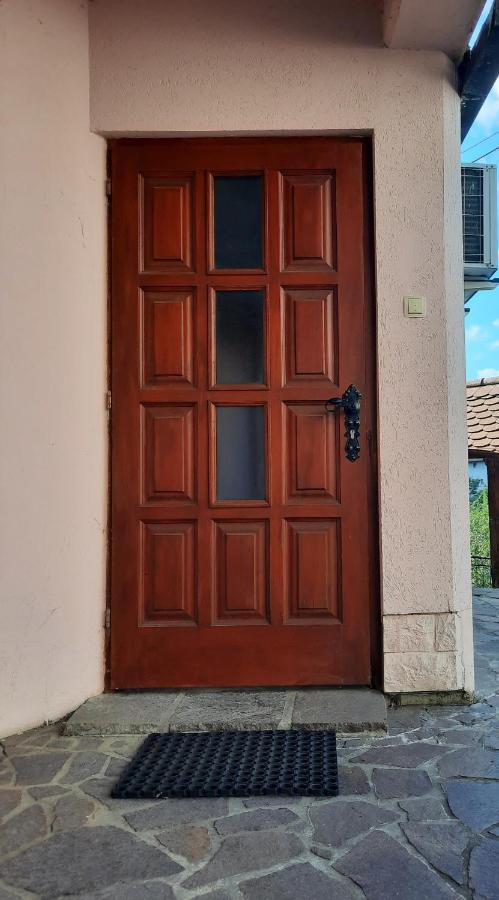 פוסטוינה Rooms Cehovin מראה חיצוני תמונה