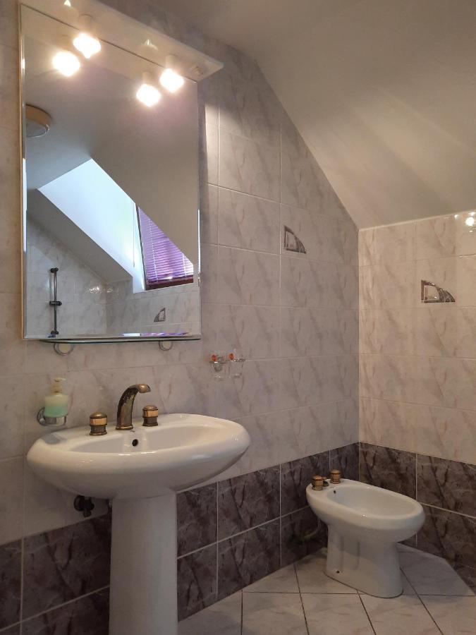 פוסטוינה Rooms Cehovin מראה חיצוני תמונה
